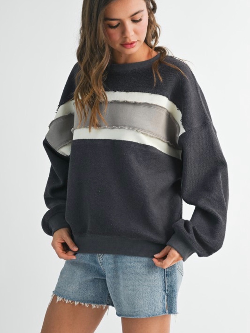Striped Oversized Crewneck Sweatshirt - Black & Gray S M L multiple
